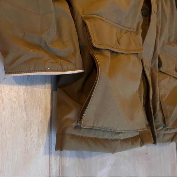 LIKE NEW! Youth GAP XXL winter jacket fuzzy hood - Picture 4 of 13